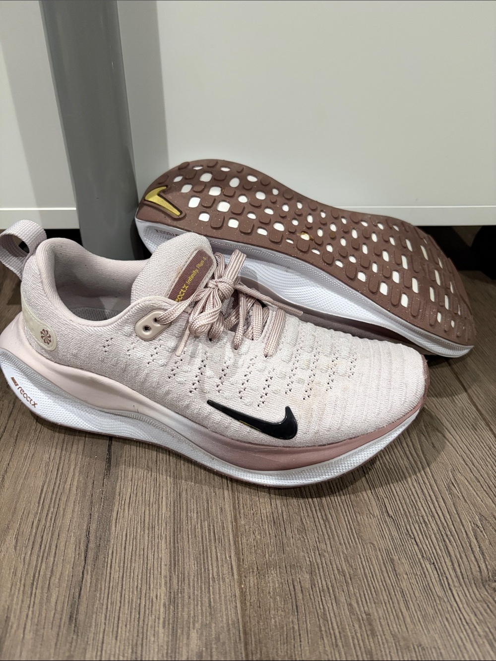 Nike React Women's Muave Running Shoes. Size 6